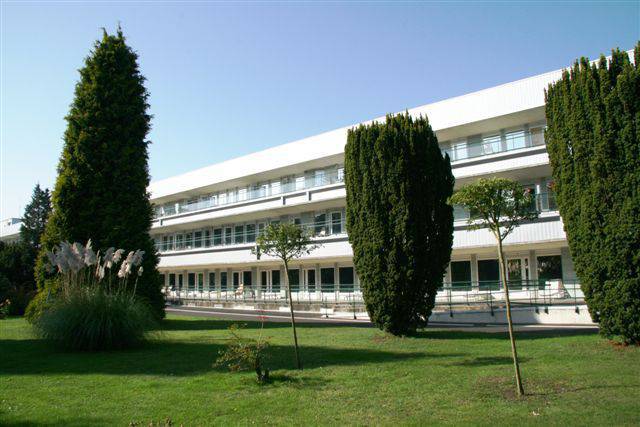 Hôpital NOVO - Site d'Aincourt - SMR Spécialisés Les Cèdres (Aincourt)